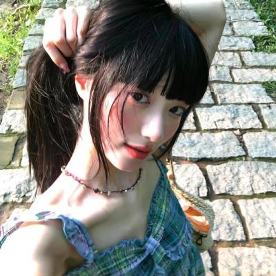 我和班上最讨厌的女生结婚了。